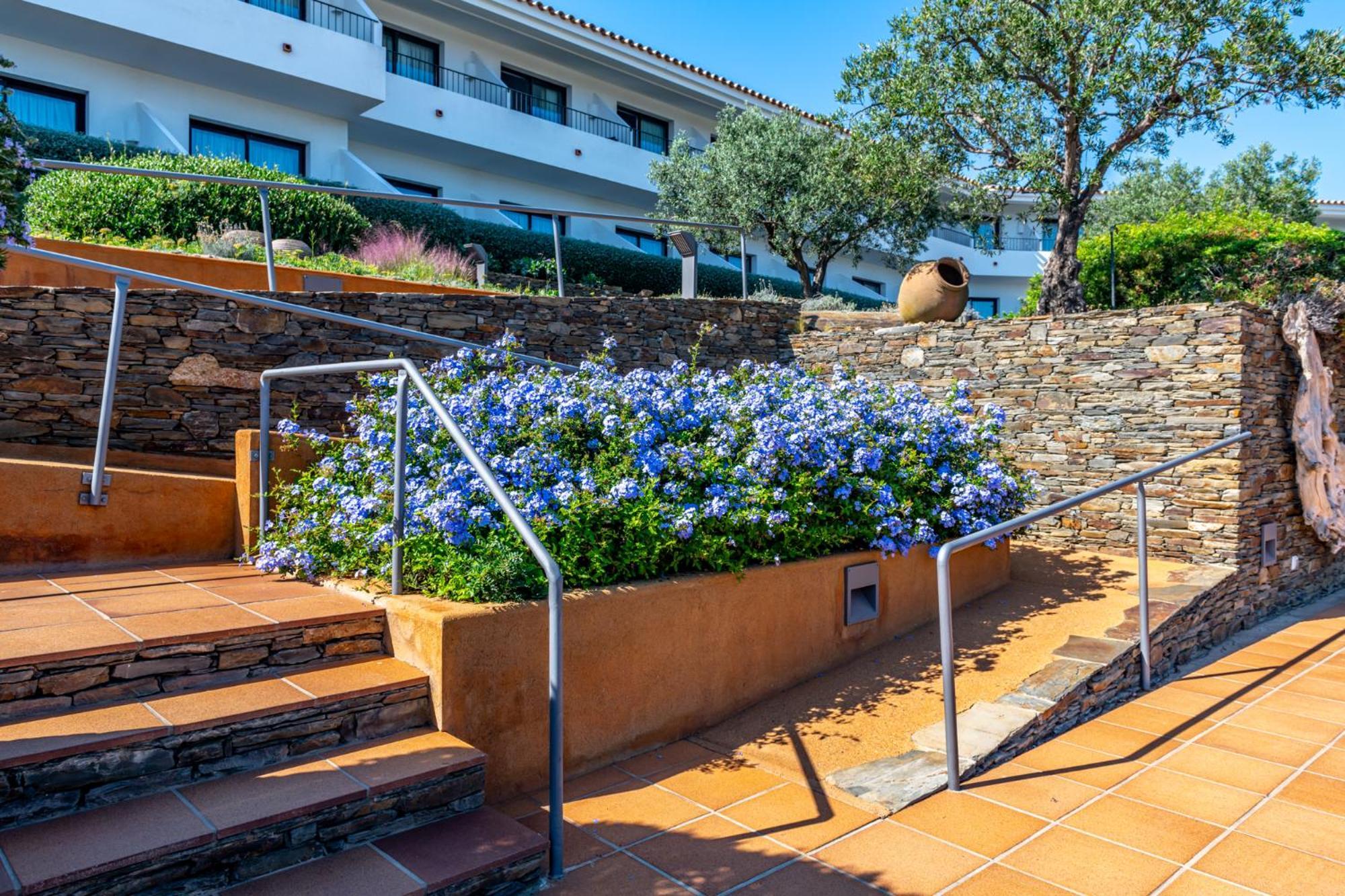 Hotel Sol Ixent - Adults Only Кадакес Экстерьер фото